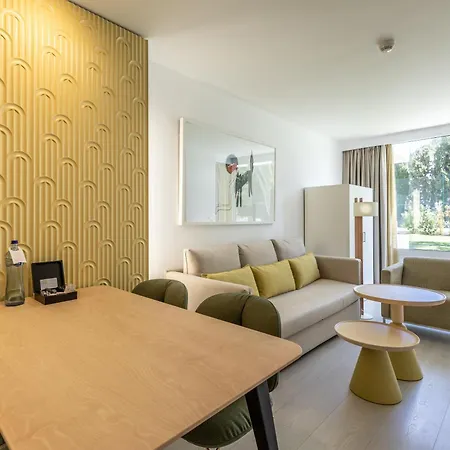 Illa D'or & Club Apts 4* Sup ホテル 4*