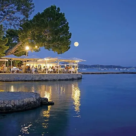 Otel Illa D'or & Club Apts 4* Sup Port de Pollença