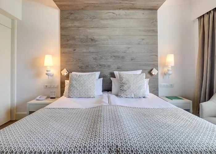 Illa D'or & Club Apts 4* Sup Hotel 4*